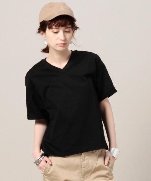 BEAUTY&YOUTH UNITED ARROWS(ビューティーアンドユースユナイテッドアローズ)の「BY BD ロールアップVネックTシャツ◆(Tシャツ/カットソー・レディース・ホワイト/ベージュ/レッド/ブラック・FREE)」の3枚目の写真