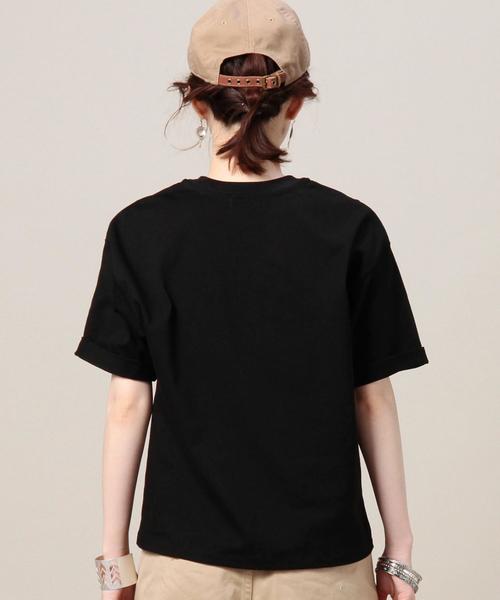BEAUTY&YOUTH UNITED ARROWS(ビューティーアンドユースユナイテッドアローズ)の「BY BD ロールアップVネックTシャツ◆(Tシャツ/カットソー・レディース・ホワイト/ベージュ/レッド/ブラック・FREE)」の19枚目の写真