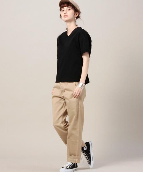 BEAUTY&YOUTH UNITED ARROWS(ビューティーアンドユースユナイテッドアローズ)の「BY BD ロールアップVネックTシャツ◆(Tシャツ/カットソー・レディース・ホワイト/ベージュ/レッド/ブラック・FREE)」の17枚目の写真
