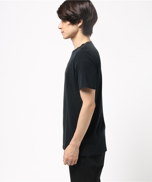 ALLSAINTS(オールセインツ)の「BRACE TONIC CREW(Tシャツ/カットソー・メンズ・ライトホワイト/ダークブラック・X-SMALL/SMALL/MEDIUM/LARGE)」の3枚目の写真