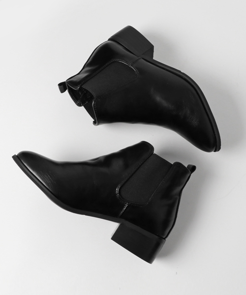 SESTO(セスト)の「ウッドヒールのショート丈のサイドゴアブーツ(ブーツ・レディース・ブラック/ブラック系その他2/ネイビー/ブラウン系その他/ホワイト/ダークブラウン/ブラック系その他・LL/3L/L/M/S)」の16枚目の写真