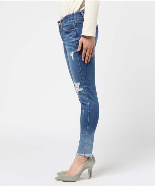 Eldia'lu（エルディアル）の「グラデーションダメージスキニーデニム（デニムパンツ・レディース・ブルー・MEDIUM/SMALL/LARGE）」の13枚目の写真