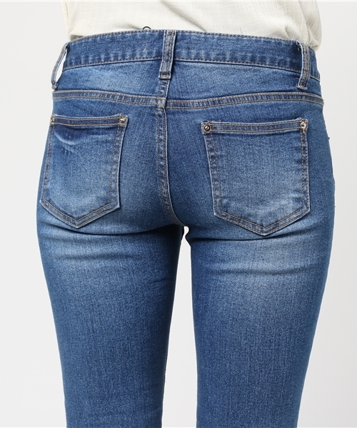 Eldia'lu（エルディアル）の「グラデーションダメージスキニーデニム（デニムパンツ・レディース・ブルー・MEDIUM/SMALL/LARGE）」の10枚目の写真