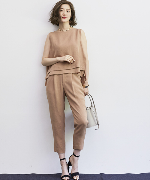 STUDIOUS（ステュディオス）の「リネンライクタックテーパードパンツ（その他パンツ・レディース・アイボリー/ブラック/ブラウン・1/0）」の17枚目の写真