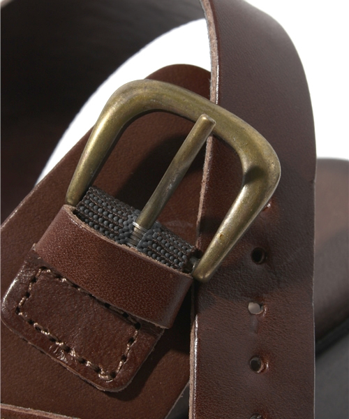 Chico（チコ）の「Victor クロスストラップサンダル（サンダル・レディース・キャメル/チョコ/ブラック・SMALL/MEDIUM/LARGE）」の9枚目の写真