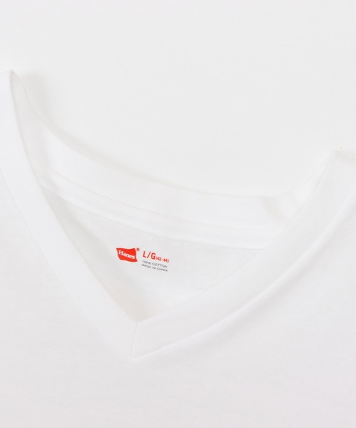 HANES(ヘインズ)の「【Hanes/ヘインズ】メンズ 【3枚組】アカラベルVネックTシャツ 赤パック(Tシャツ/カットソー・メンズ・ホワイト・SMALL/MEDIUM/LARGE/X-LARGE)」の3枚目の写真