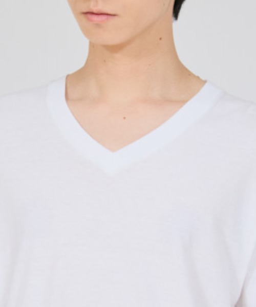 HANES(ヘインズ)の「【Hanes/ヘインズ】メンズ 【3枚組】アカラベルVネックTシャツ 赤パック(Tシャツ/カットソー・メンズ・ホワイト・SMALL/MEDIUM/LARGE/X-LARGE)」の7枚目の写真