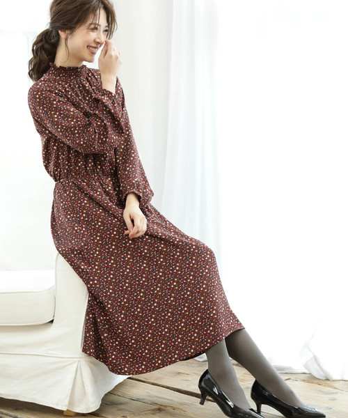 VIS(ビス)の「フラワーギャザーワンピース(ワンピース・レディース・ネイビー/レッド系その他/ホワイト・FREE)」の1枚目の写真