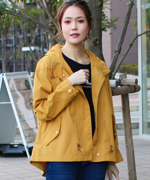 Social GIRL(ソーシャルガール)の「バックテール マウンテンパーカー ジャケット(マウンテンパーカー・レディース・ベージュ/ネイビー/レッド/マスタード/カーキ/ブラック/モカ/ライトカーキ/アイボリー・M/L/S/LL/3L)」の8枚目の写真