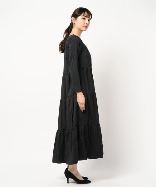 KOBE LETTUCE（コウベレタス）の「ロングスリーブティアードマキシワンピース（ワンピース・レディース・ブラック/パープル/ブラウン/オフホワイト/イエロー・FREE）」の10枚目の写真