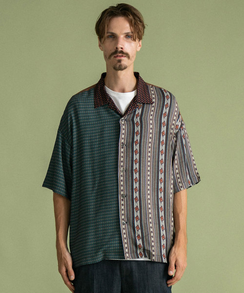 UNITED TOKYO（ユナイテッドトウキョウ）の「ビンテージパネルオープンカラーシャツ（シャツ/ブラウス・メンズ・ネイビー/マルチ・3/1/2）」の3枚目の写真