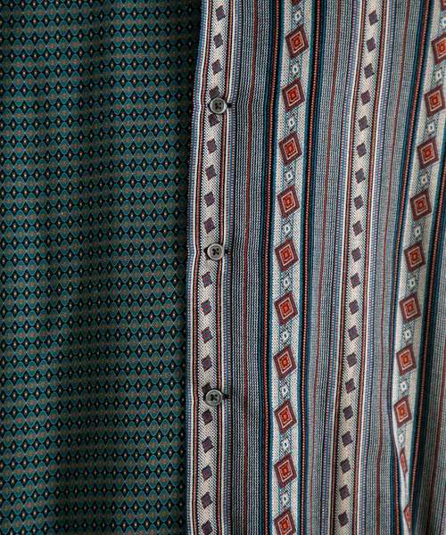 UNITED TOKYO（ユナイテッドトウキョウ）の「ビンテージパネルオープンカラーシャツ（シャツ/ブラウス・メンズ・ネイビー/マルチ・3/1/2）」の8枚目の写真