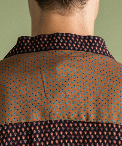 UNITED TOKYO（ユナイテッドトウキョウ）の「ビンテージパネルオープンカラーシャツ（シャツ/ブラウス・メンズ・ネイビー/マルチ・3/1/2）」の11枚目の写真