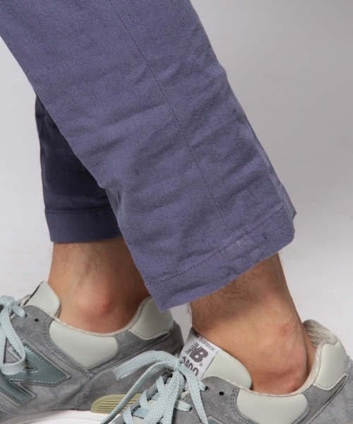 UNITED ARROWS（ユナイテッドアローズ）の「UAS コットンリネン　ストレッチチノ　トラウザーズ ◆（チノパンツ・メンズ・ホワイト/ベージュ/コバルトブルー・52/50/42/44/48/46）」の10枚目の写真