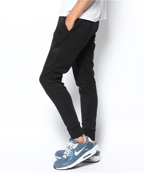 And A（アンドエー）の「NIKE TECH FLEECE 1.0 LONGPANTS（その他パンツ・メンズ・ブラック/グレー・SMALL/MEDIUM）」の2枚目の写真