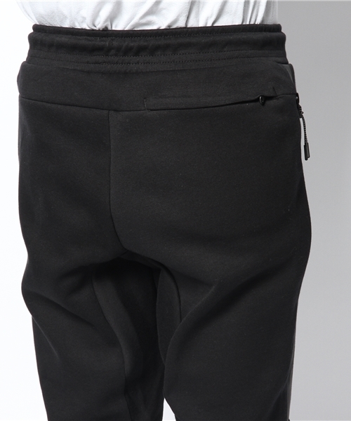 And A（アンドエー）の「NIKE TECH FLEECE 1.0 LONGPANTS（その他パンツ・メンズ・ブラック/グレー・SMALL/MEDIUM）」の6枚目の写真