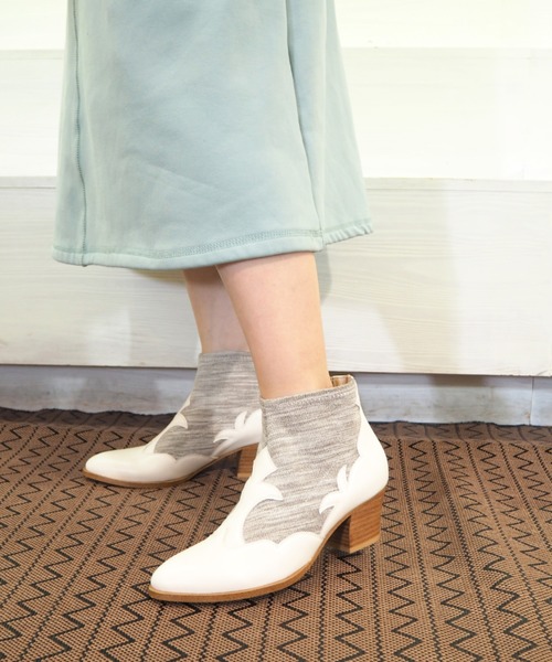 cava cava（サヴァサヴァ）の「〈cava cava (サヴァサヴァ)〉ストレッチウエスタンブーツ（ブーツ・レディース・ブラック/アイボリー/ガンメタ・22.5cm/23.0cm/23.5cm/24.0cm/24.5cm）」の2枚目の写真