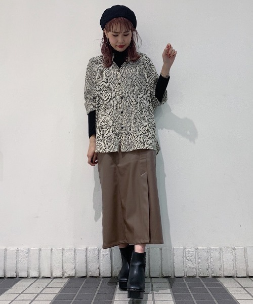 PAGEBOY(ページボーイ)の「ヘビーソールスタッズブーツ(ミドルブーツ)(ブーツ・レディース・ブラック/ブラウン/パイソン・MEDIUM/LARGE)」の21枚目の写真