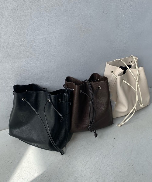 LE MORE(リモア)の「3wayフェイクレザーバッグ(ハンドバッグ・レディース・ブラック/アイボリー/ブラウン・FREE)」の3枚目の写真