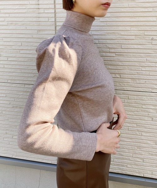 CLEA(クレア)の「パフスリーブタートルネックニット(ニット/セーター・レディース・ホワイト/ベージュ/ナチュラル/ブラック・FREE)」の19枚目の写真