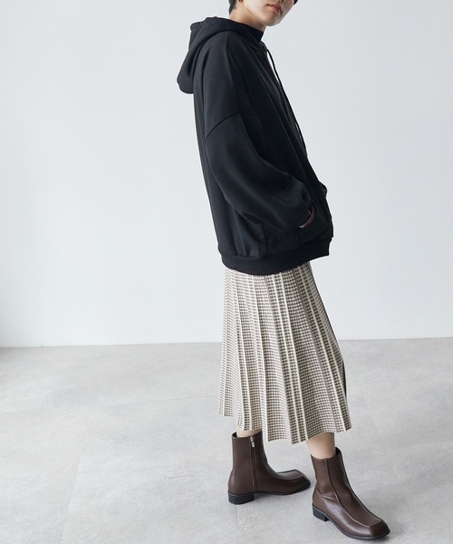 ECRIRE（エクリール）の「マルチカラーフーディー（パーカー・レディース・ブラック/グレー/ピンク/アイボリー/ダークグリーン/カーキ・フリー）」の13枚目の写真