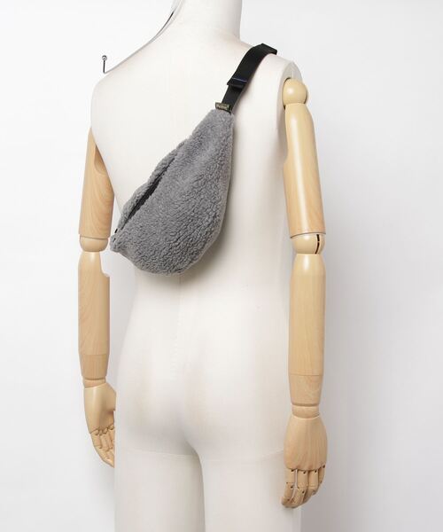 PHATEE（ファッティー）の「☆【PHATEE】ファティー BOA WAIST BAG（ボディバッグ/ウエストポーチ・メンズ・グレー/ネイビー/オレンジ・FREE）」の4枚目の写真