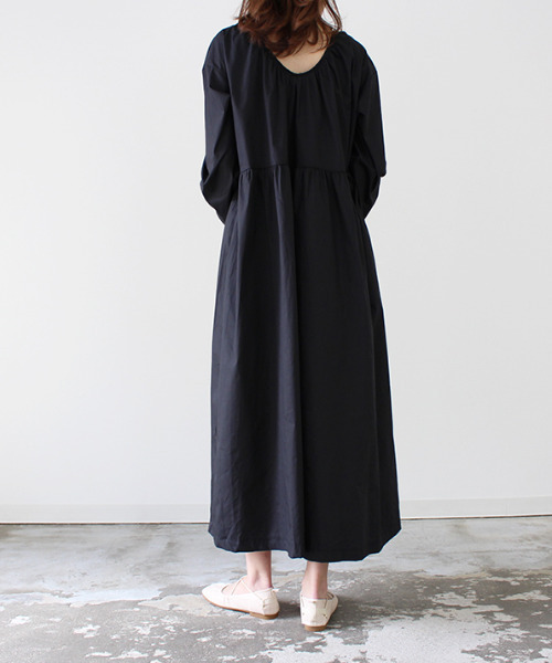 MODE ROBE（モードローブ）の「ラウンドネックコットンワンピース（ワンピース・レディース・ブラック/アイボリー・FREE）」の7枚目の写真