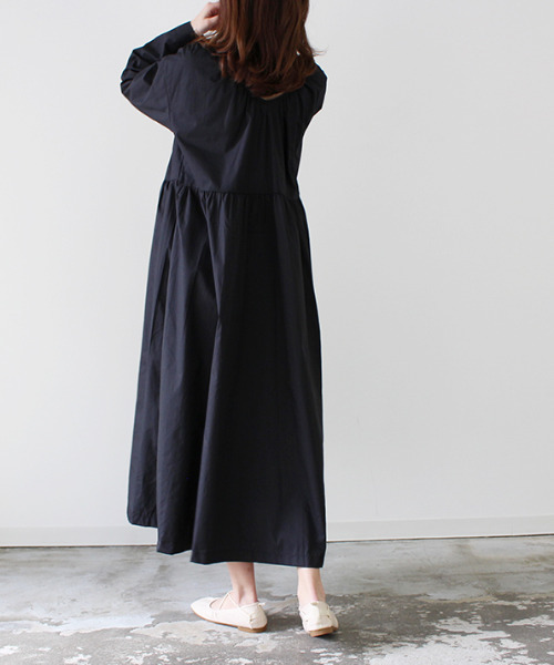 MODE ROBE（モードローブ）の「ラウンドネックコットンワンピース（ワンピース・レディース・ブラック/アイボリー・FREE）」の10枚目の写真