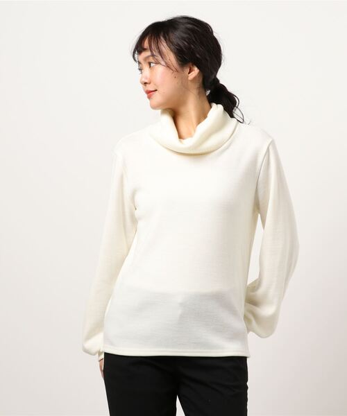 BDONNA（ビドンナ）の「スムース　タートルネックカットソー（Tシャツ/カットソー・レディース・ホワイト/グレー・MEDIUM）」の2枚目の写真