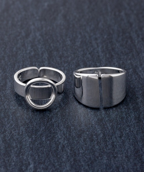 REBALANCE(リバランス)の「リング2点セット【(サイズ調整可能)】(リング・メンズ・A/B/C/D/E/F/G/H/I/J/K/L/M/N/O/S/P/Q/R/Z/W/X/Y/T/U/V/その他6/その他1/その他/その他3/その他4/その他5/その他2・FREE)」の6枚目の写真