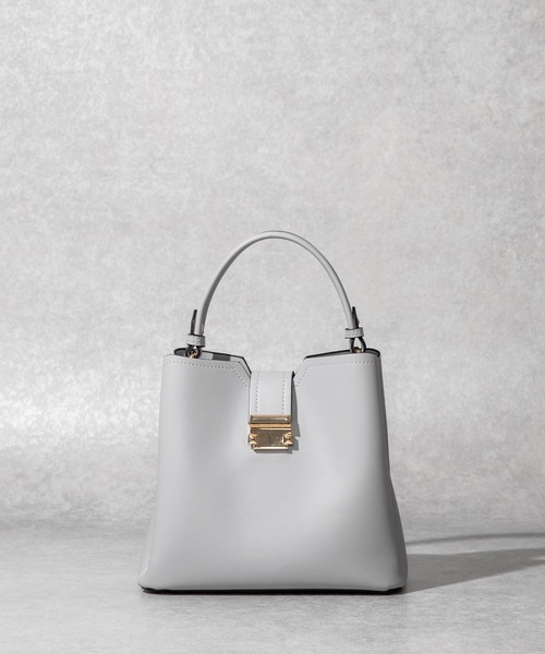 Edit Sheen（エディットシーン）の「【High-Line】スクエアスタッズフラップバッグカラーミディ（ハンドバッグ・レディース・ベージュ/ミント/イエロー/ベビーピンク/ライトグレー/ブラック/ダークベージュ・FREE）」の2枚目の写真