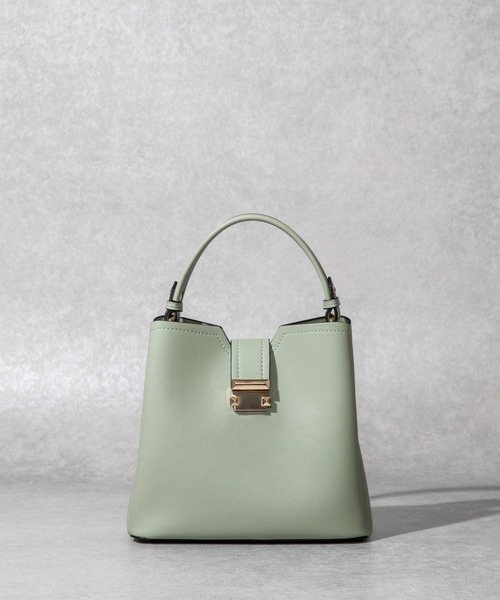 Edit Sheen（エディットシーン）の「【High-Line】スクエアスタッズフラップバッグカラーミディ（ハンドバッグ・レディース・ベージュ/ミント/イエロー/ベビーピンク/ライトグレー/ブラック/ダークベージュ・FREE）」の5枚目の写真