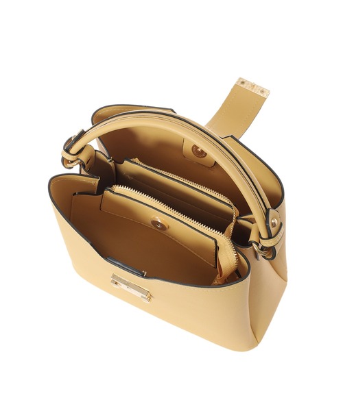 Edit Sheen（エディットシーン）の「【High-Line】スクエアスタッズフラップバッグカラーミディ（ハンドバッグ・レディース・ベージュ/ミント/イエロー/ベビーピンク/ライトグレー/ブラック/ダークベージュ・FREE）」の13枚目の写真