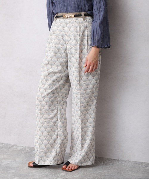 ap retro（アプレトロ）の「ウエスト配色スラックスパンツ【ZOZO限定アイテム】（その他パンツ・レディース・ブラック/アイボリー/ライトベージュ・FREE）」の17枚目の写真