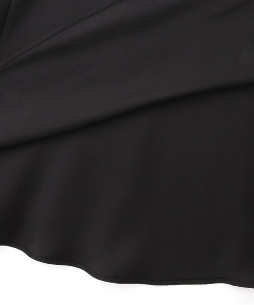 NATURAL BEAUTY BASIC（ナチュラルビューティーベーシック）の「シルキーサテン　キャミワンピース/0171240671（ワンピース・レディース・ブラック/キャメル/グレー・SMALL/MEDIUM）」の11枚目の写真