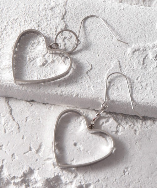 英国ブランド】ボールドハートピアス Jolanda (両耳用)（ピアス（両耳