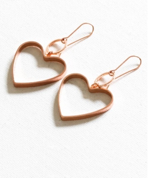 英国ブランド】ボールドハートピアス Jolanda (両耳用)（ピアス（両耳