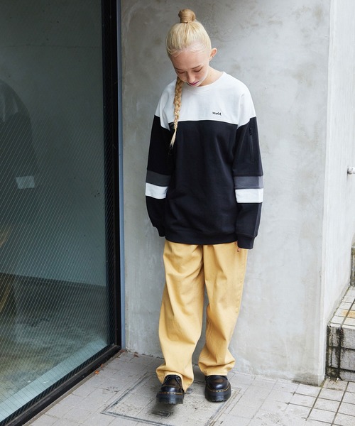 X-girl（エックスガール）の「BIG SWEAT TOP（スウェット・レディース・ライトブルー/ブラック/ベージュ・S/M）」の7枚目の写真