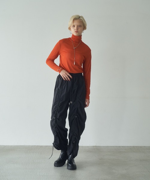 Happy John(ハッピージョン)の「high neck long color tops/ハイネックロングカラートップス(Tシャツ/カットソー・レディース・ブラック/ブルー/グリーン/ナチュラル/オレンジ/ライトブルー/ピンク/ラメ・FREE)」の16枚目の写真