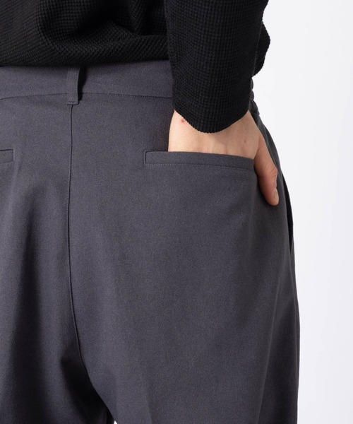 MYSELF ABAHOUSE（マイセルフアバハウス）の「【MYSELF ABAHOUSE】セットアップ対応 アムンゼン ワンタックイージーパンツ（スラックス・メンズ・アイボリー/チャコールグレー/キャメル/ダークグリーン/ブラック・46/48）」の14枚目の写真