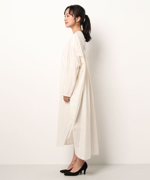 mizuiroind（ミズイロインド）の「mizuiro ind バスケットパターンバックヨークワンピース（ワンピース・レディース・ベージュ/グレー/アイボリー/ブラック・FREE）」の17枚目の写真