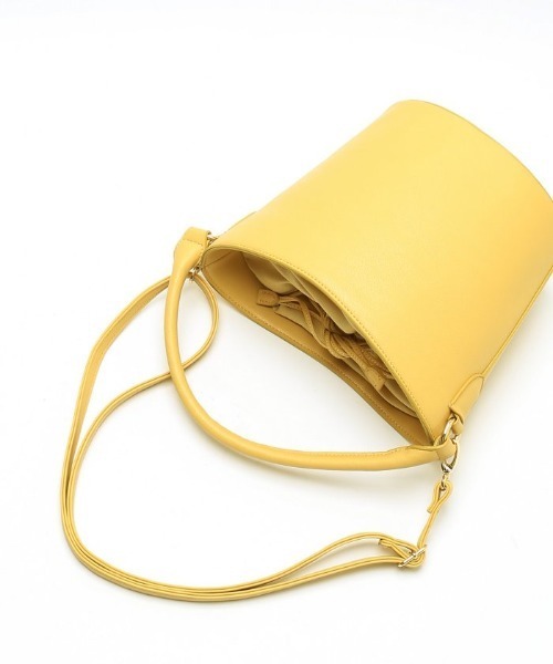 Simplicite（サンプリシテ）の「バケツガタスカーフ付きショルダーバッグ（ショルダーバッグ・レディース・ブラック・FREE）」の4枚目の写真