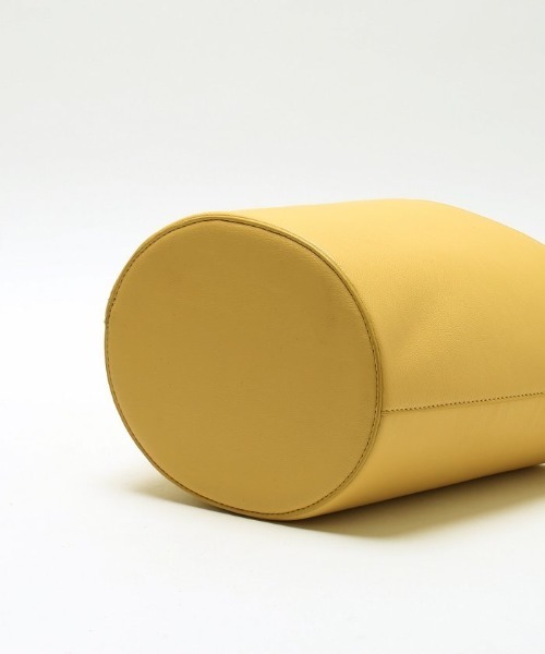 Simplicite（サンプリシテ）の「バケツガタスカーフ付きショルダーバッグ（ショルダーバッグ・レディース・ブラック・FREE）」の2枚目の写真