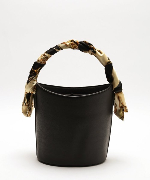 Simplicite（サンプリシテ）の「バケツガタスカーフ付きショルダーバッグ（ショルダーバッグ・レディース・ブラック・FREE）」の12枚目の写真