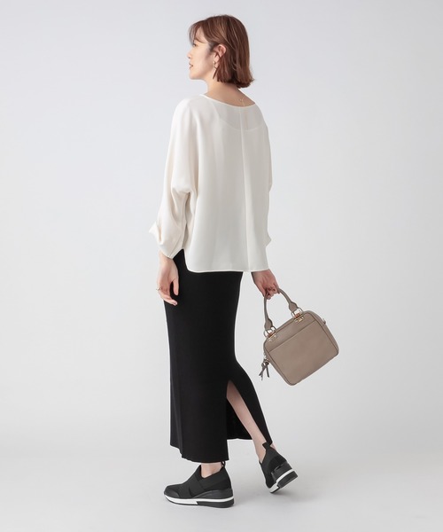 RIVE DROITE(リヴドロワ)の「縦長シルエットで美脚効果 ビスコースナイロンリブストレートスカート(スカート・レディース・ブラック/カーキ・FREE)」の20枚目の写真