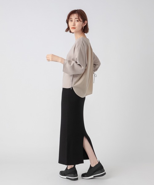 RIVE DROITE(リヴドロワ)の「縦長シルエットで美脚効果 ビスコースナイロンリブストレートスカート(スカート・レディース・ブラック/カーキ・FREE)」の5枚目の写真