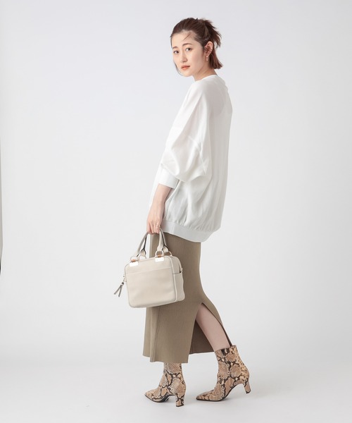 RIVE DROITE(リヴドロワ)の「縦長シルエットで美脚効果 ビスコースナイロンリブストレートスカート(スカート・レディース・ブラック/カーキ・FREE)」の7枚目の写真