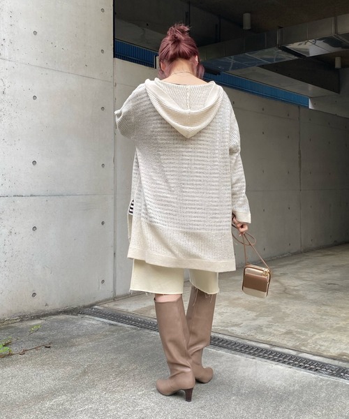 DouDou（ドゥドゥ）の「モヘヤフーディー（ニット/セーター・レディース・チャコールグレー/ピンク/グレイッシュベージュ・FREE）」の19枚目の写真