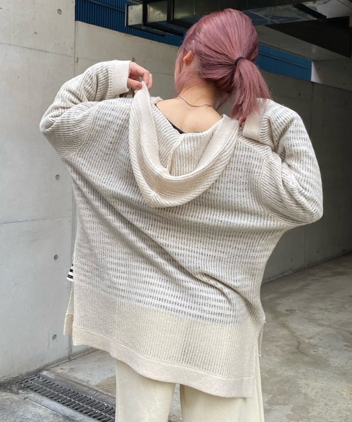 DouDou（ドゥドゥ）の「モヘヤフーディー（ニット/セーター・レディース・チャコールグレー/ピンク/グレイッシュベージュ・FREE）」の15枚目の写真