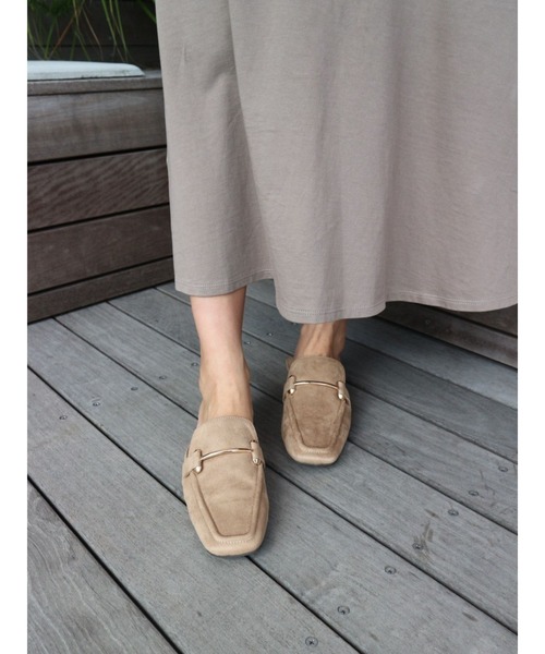 TRUNC（トランクエイティーエイト）の「Bit Loafer Sandal（ローファー・レディース・ベージュ/ブラック・LARGE/SMALL/MEDIUM）」の12枚目の写真